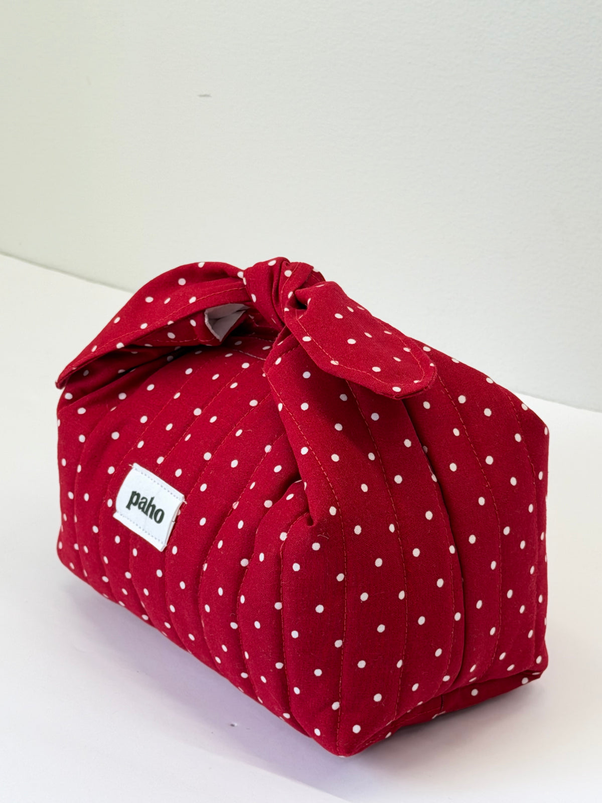 red dots knot bag