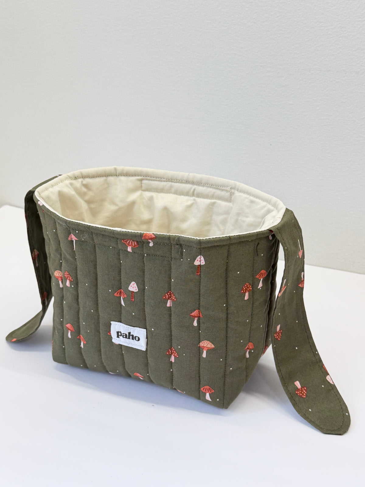 fungi garden knot bag